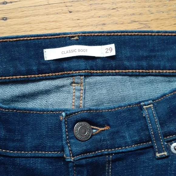 Levi's Women's Boot Cut Jeans - Dark Blue - Picture 3 of 5